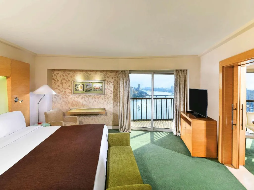 SUITE WITH BALCONY Room, Sofitel Cairo Nile El Gezirah, Cairo