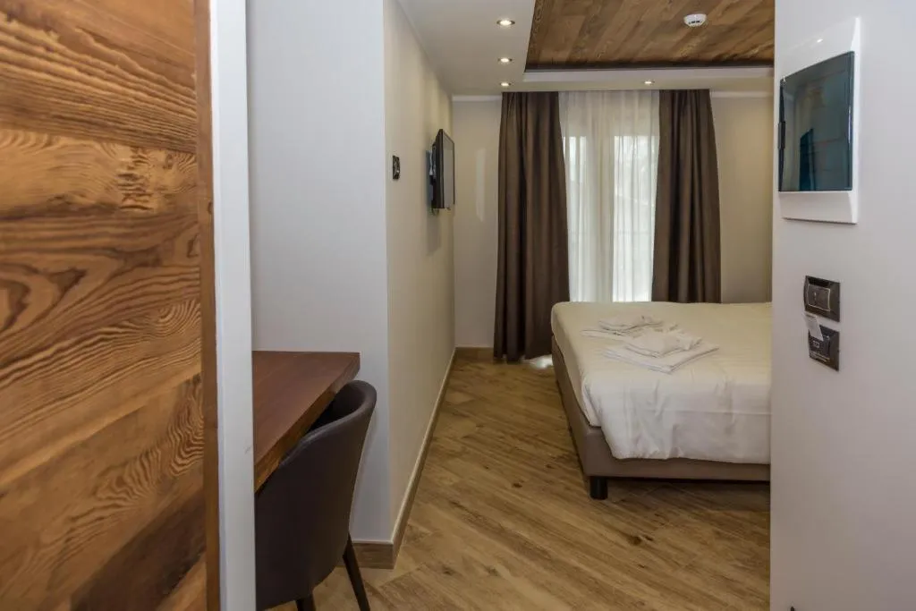 Double or Twin STANDARD Room, Hotel K2, Milan