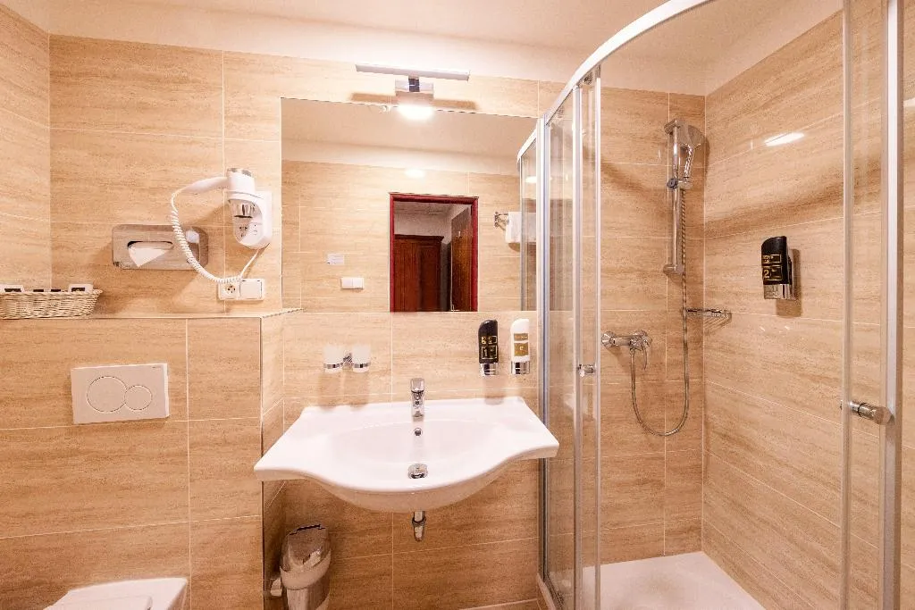 Room, Hotel Meteor Plaza Prague, Prague
