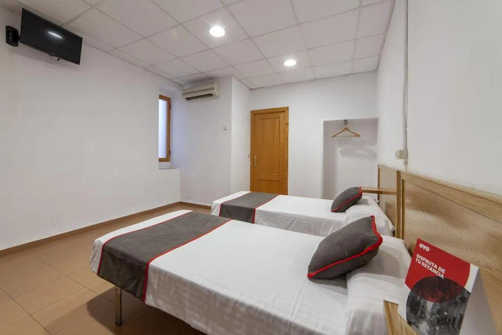 Room, OYO Pensión el Rincón, Valencia