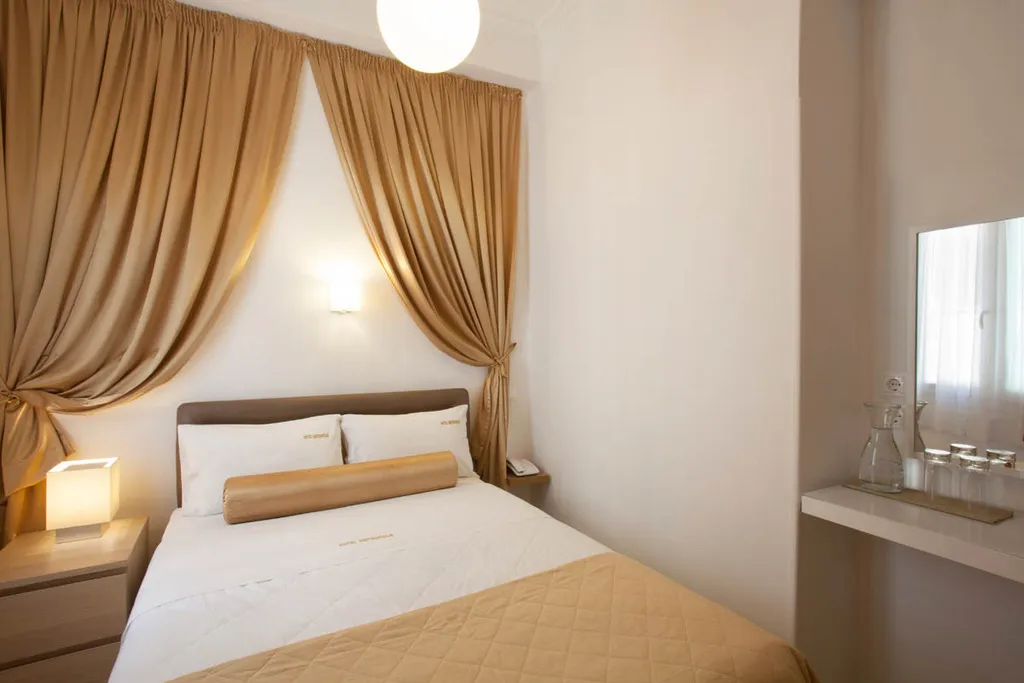 DOUBLE ECONOMY Room, Metropolis, Athens