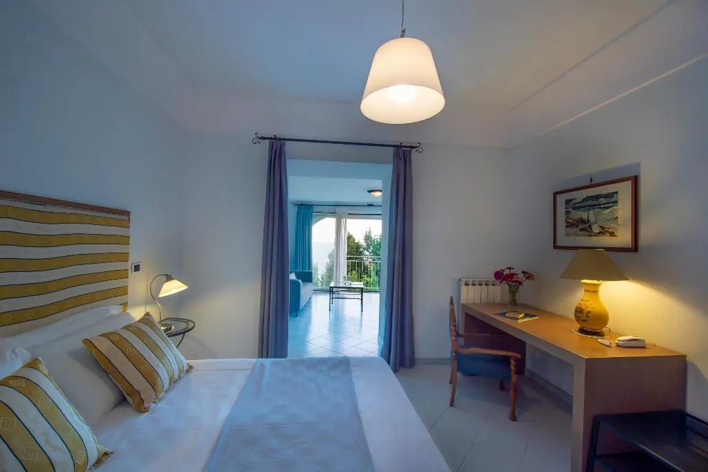 DOUBLE SUPERIOR Room, Maresca Hotel Praiano, Naples