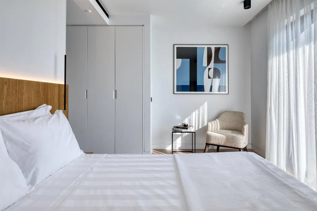 JUNIOR SUITE CITY VIEW Room, Neoma, Athens