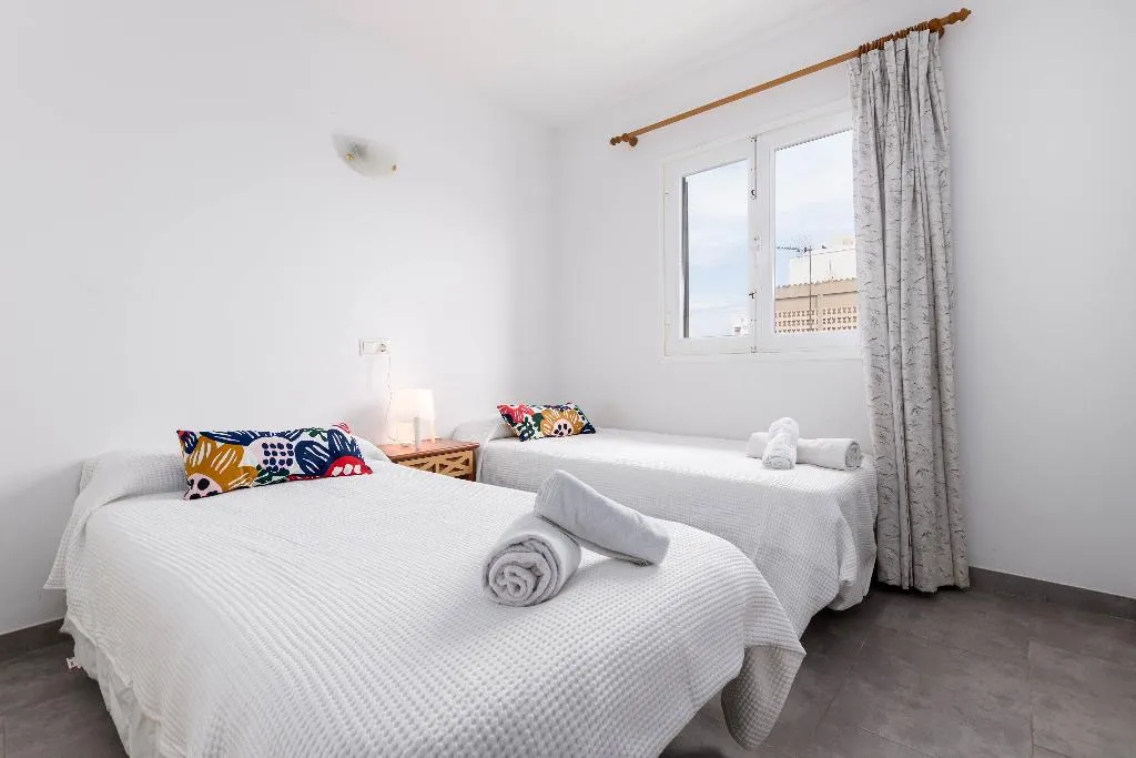 APARTMENT TWO BEDROOMS Room, Acapulco Apartments, Majorca