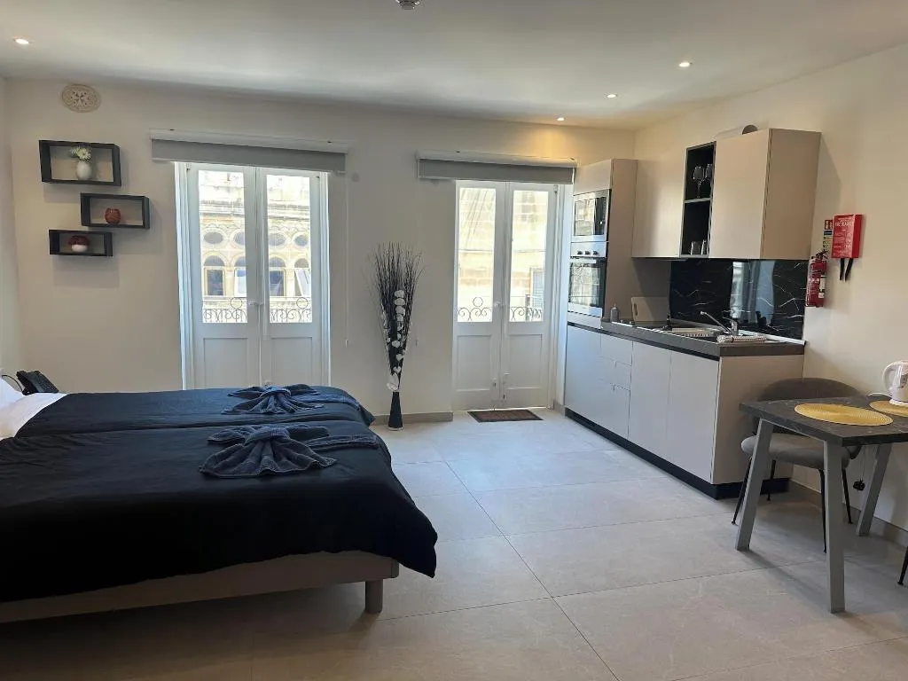 Room, The Central Guesthouse, Malta