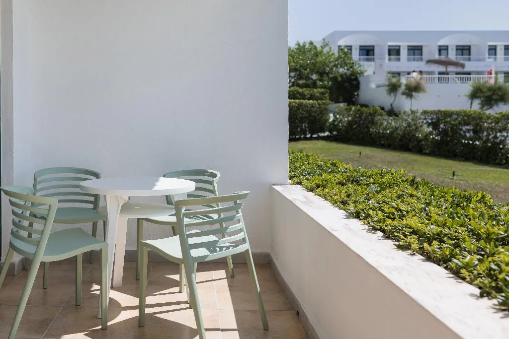 APARTMENT CAPACITY 4 Room, Beach Club, Menorca