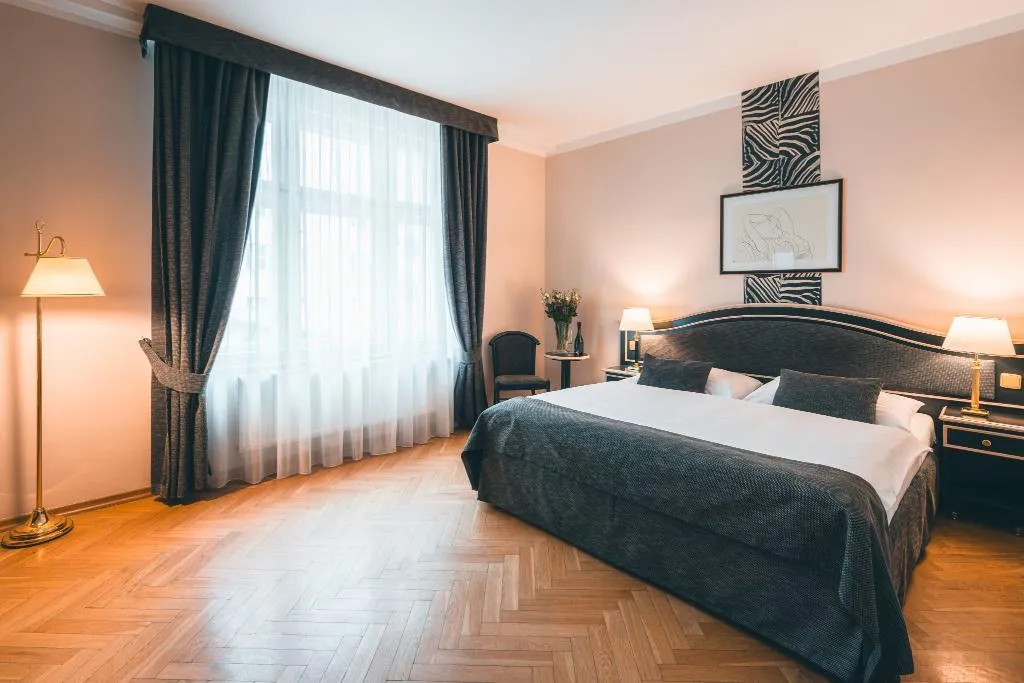 Double or Twin STANDARD Room, Elysee Hotel Prague, Prague