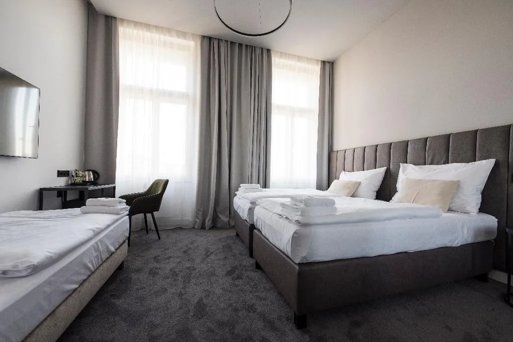 TRIPLE STANDARD Room, The Gold Bank, Prague