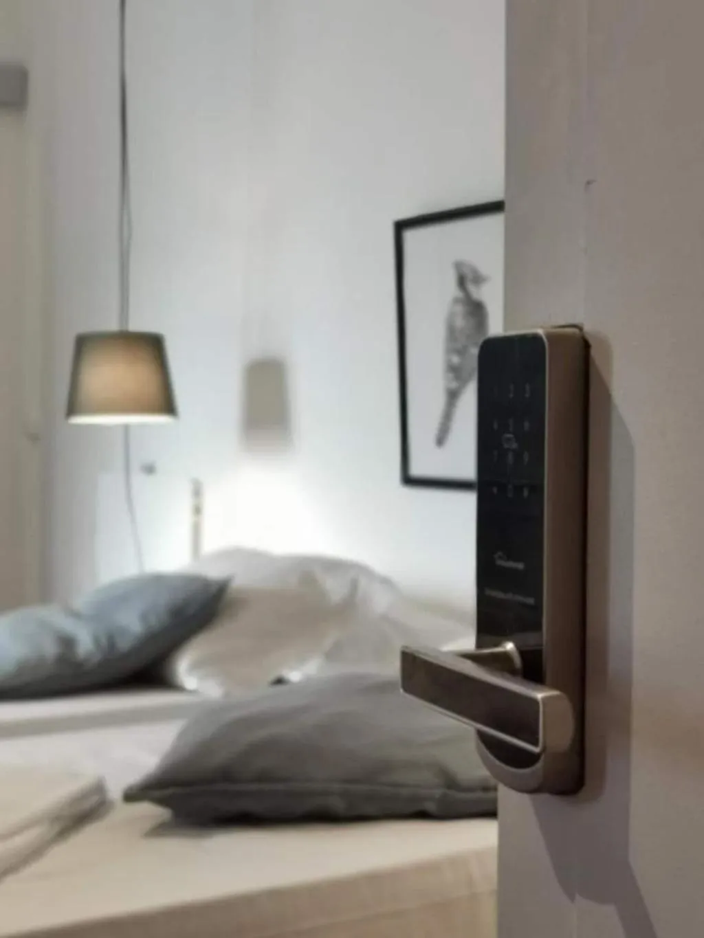 QUADRUPLE BUNK BED WITH SHARED BATHROOM Room, Castilho 63, Lisbon
