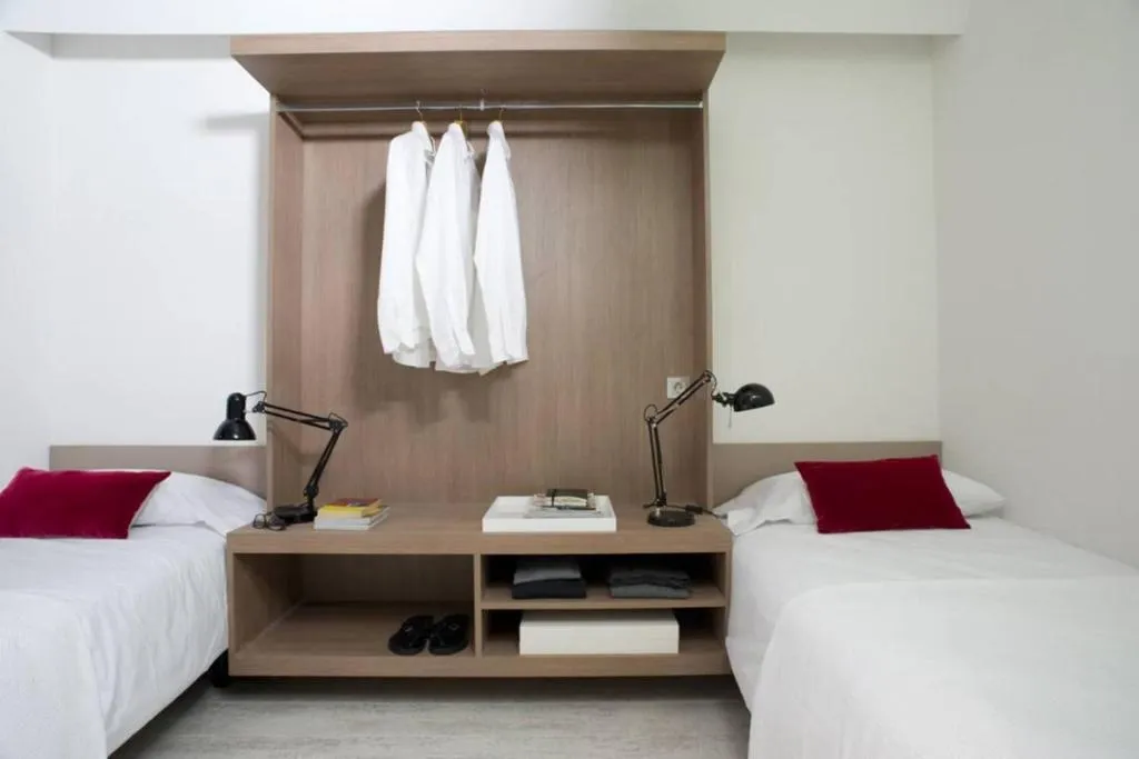 APARTMENT FOUR BEDROOMS Room, Eric Vokel Boutique Apartments Gran Via Suites, Barcelona