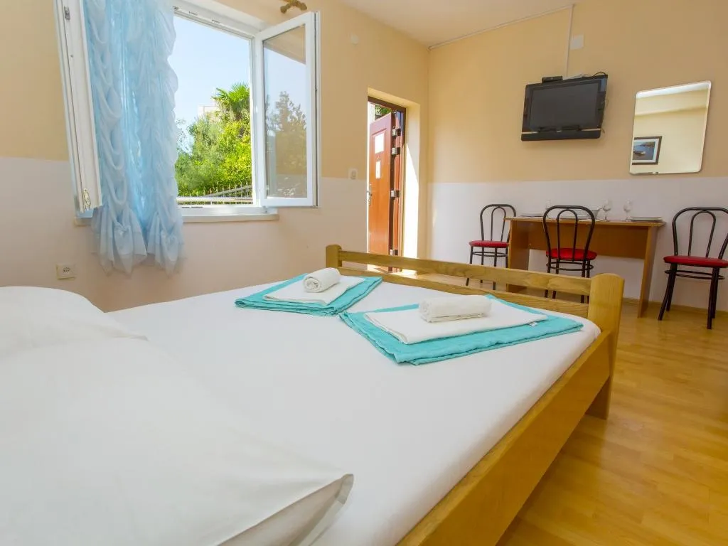 STUDIO CAPACITY 3 Room, Boris, Split
