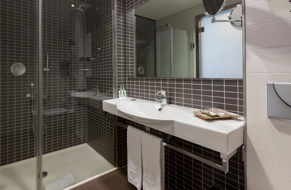 DOUBLE STANDARD Room, Axor Barajas, Madrid