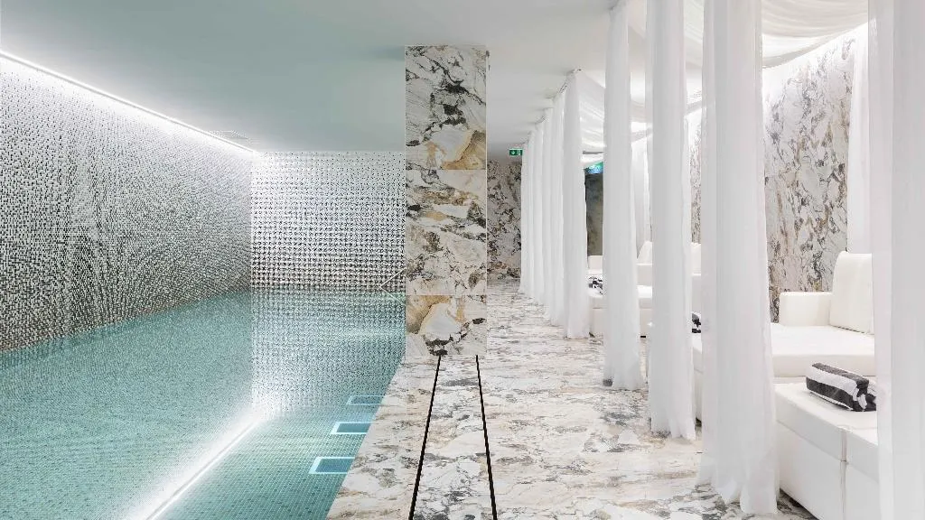 Pool, Wine & Books Porto Hotel, Porto