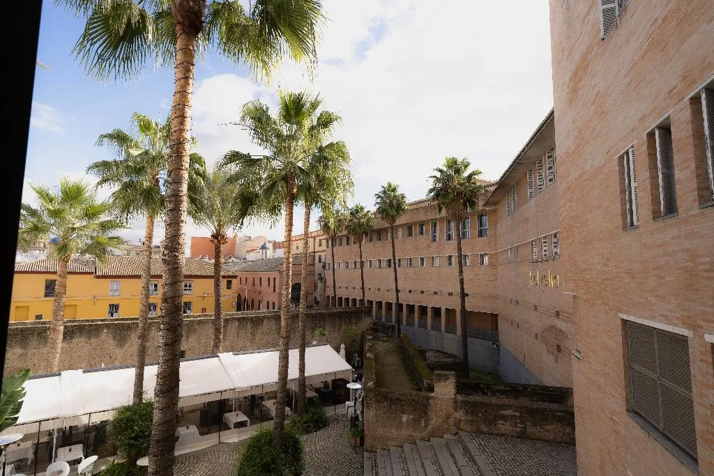 General view, azz Apartamentos Torre de la Plata, Seville
