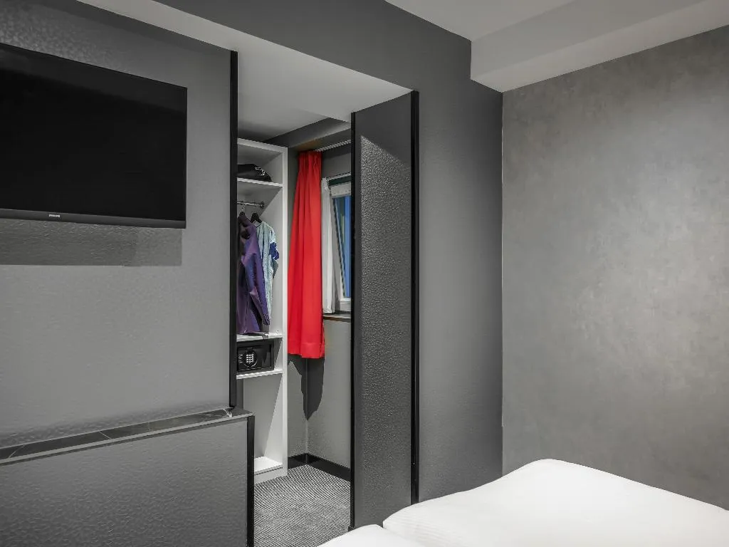 TWIN STANDARD Room, ibis Styles Amsterdam Amstel, Amsterdam