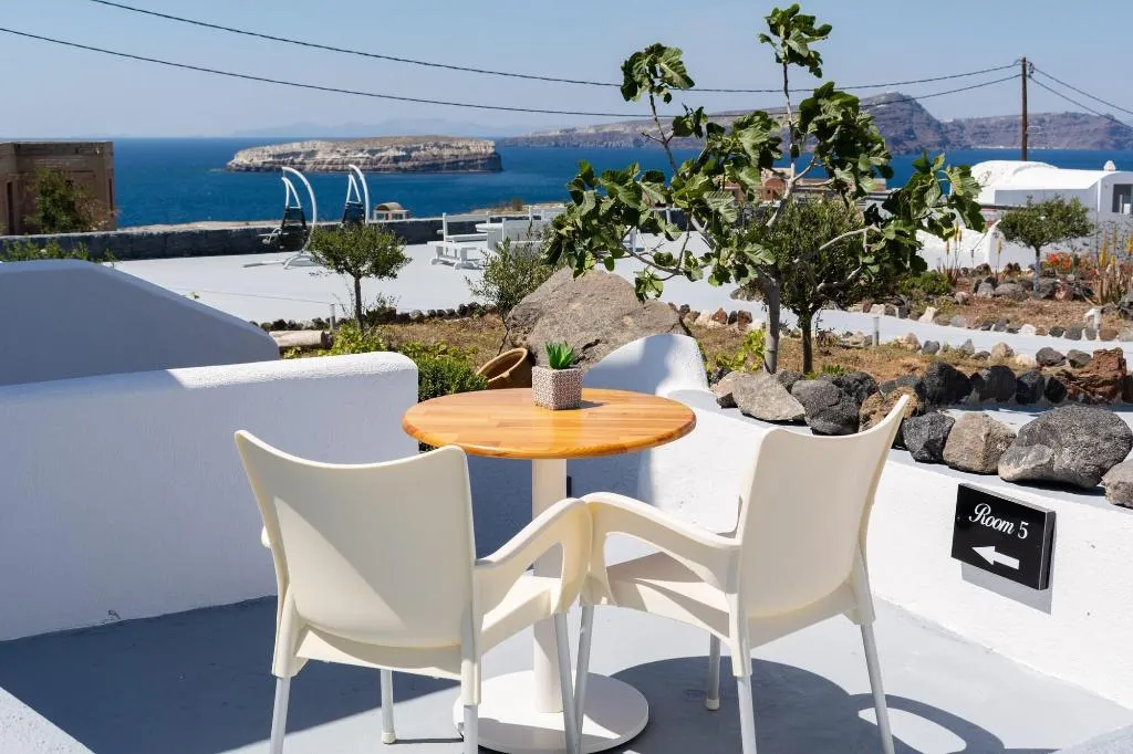 Room, Sunset Faros, Santorini