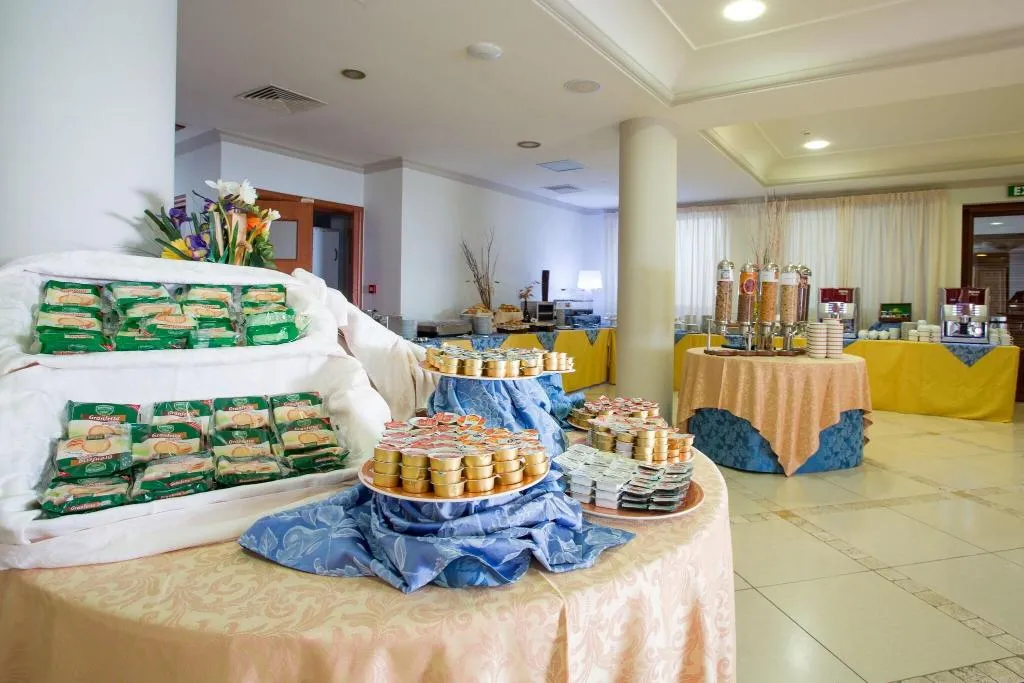 Restaurant, Tritone, Catania