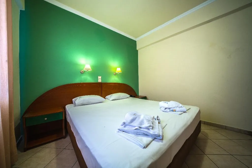 APARTMENT CAPACITY 4 Room, Porto Kalamaki, Crete