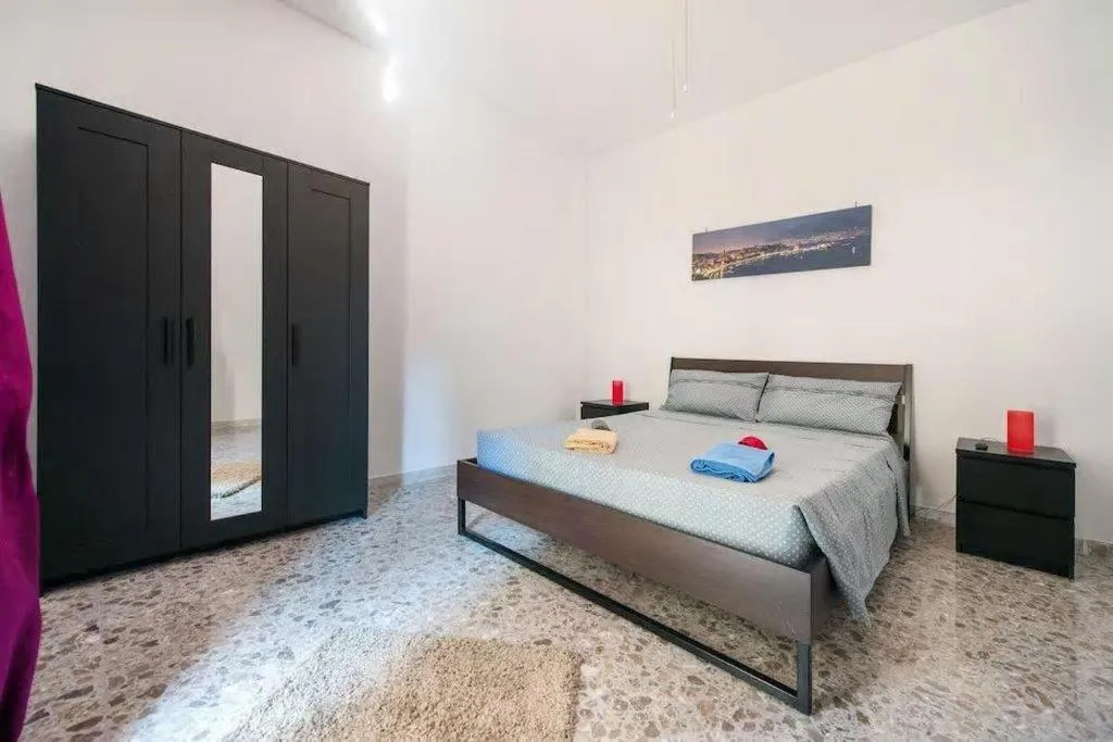 Room, Bed And Breakfast Alexander, Naples
