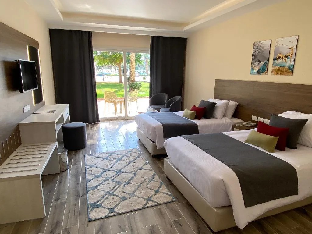 Double or Twin ONE BEDROOM ONE BATHROOM Room, Amwaj Oyoun Resort & Casino, Red Sea Riviera