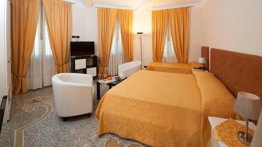 Room, B&B Lepanto, Catania