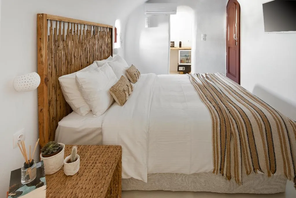 SUITE EXECUTIVE Room, Nano Suites, Santorini