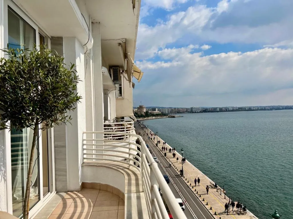 Lobby, Infinity & Beyond Seafront Apartments by halu!, Halkidiki