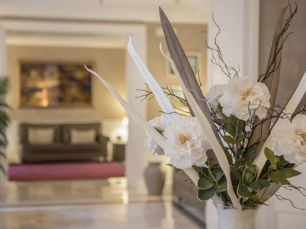 Lobby, Hotel San Pietro, Naples