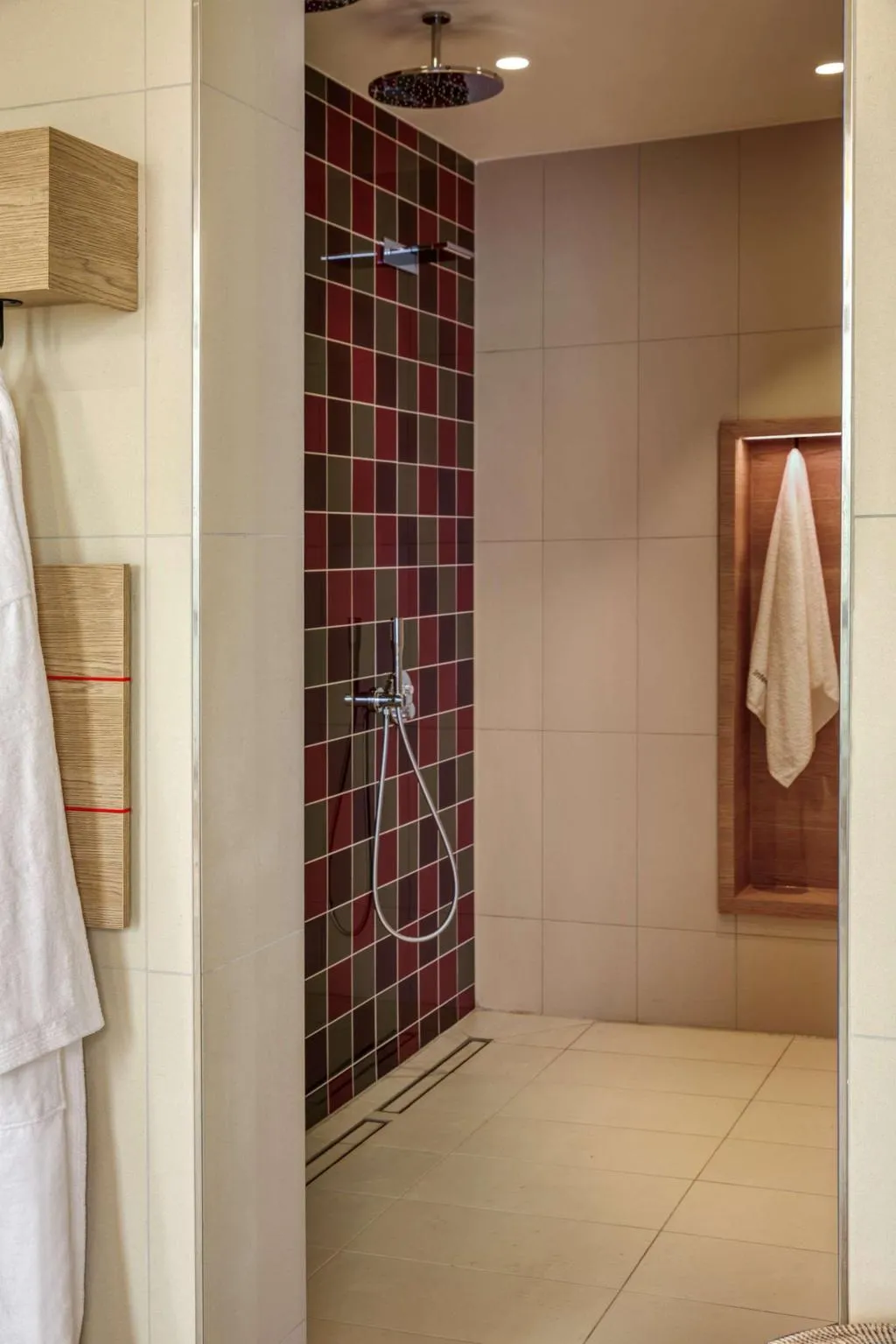 Sports and Entertainment, IntercityHotel Amsterdam Airport, Amsterdam