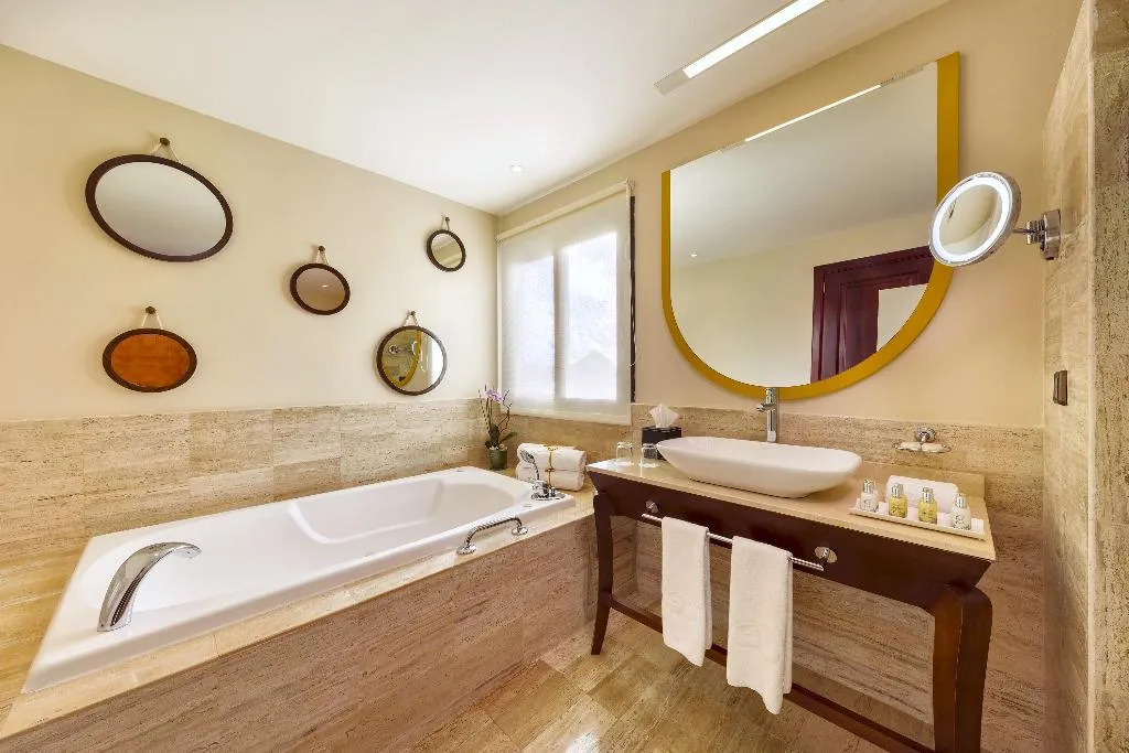 SUITE GARDEN VIEW Room, Grand Palladium Select White Sand Resort & Spa AI, Cancun Area