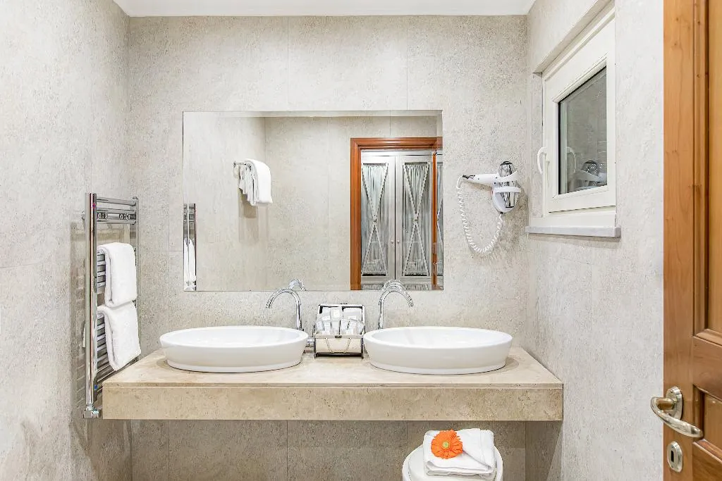 JUNIOR SUITE WITH TERRACE Room, Hotel Barocco, Rome