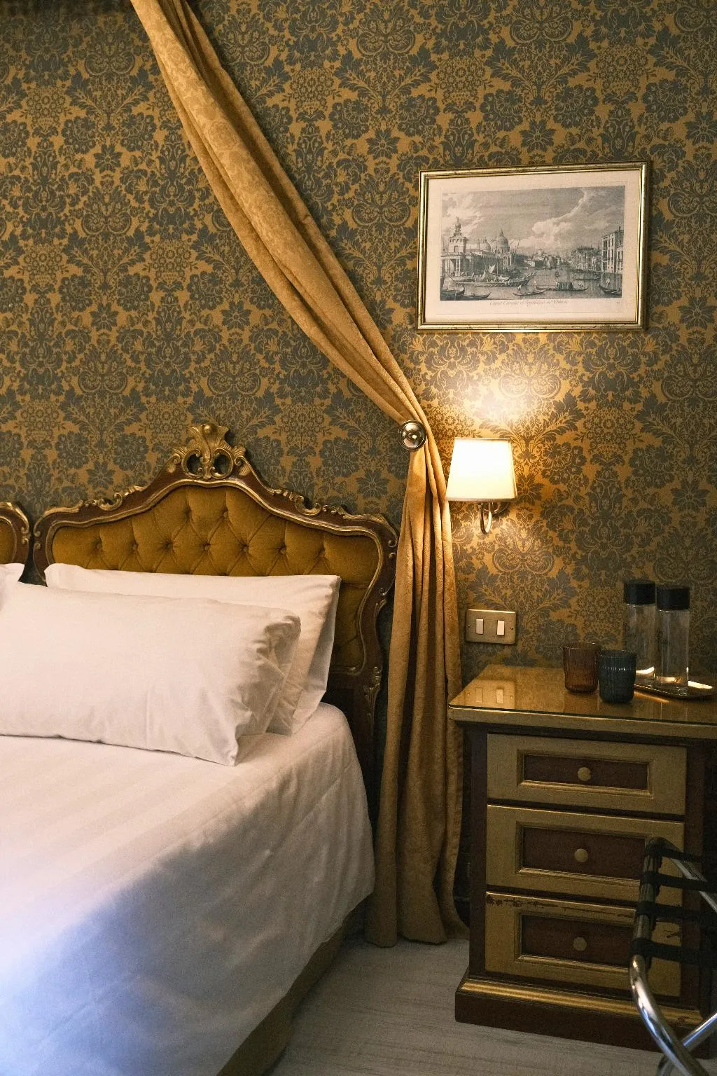 Room SUPERIOR QUEEN BED Room, San Gallo, Venice