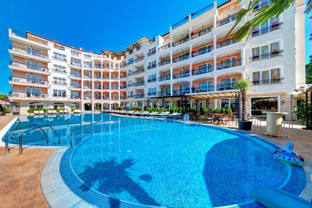 Pool, Avenue Deluxe, Bourgas