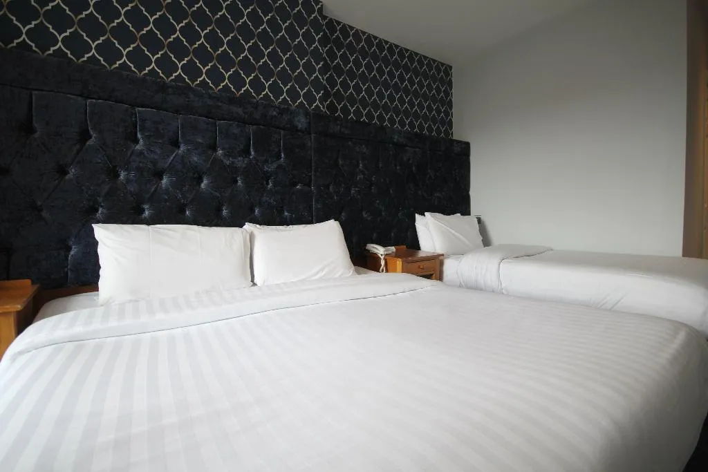 TRIPLE STANDARD Room, Hotel St George by Nina, Dublin