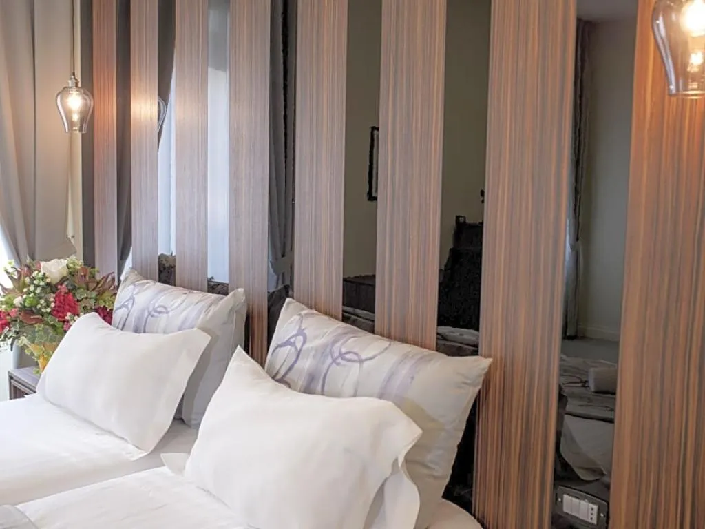 TWIN DELUXE Room, Palazzo Firenze, Naples