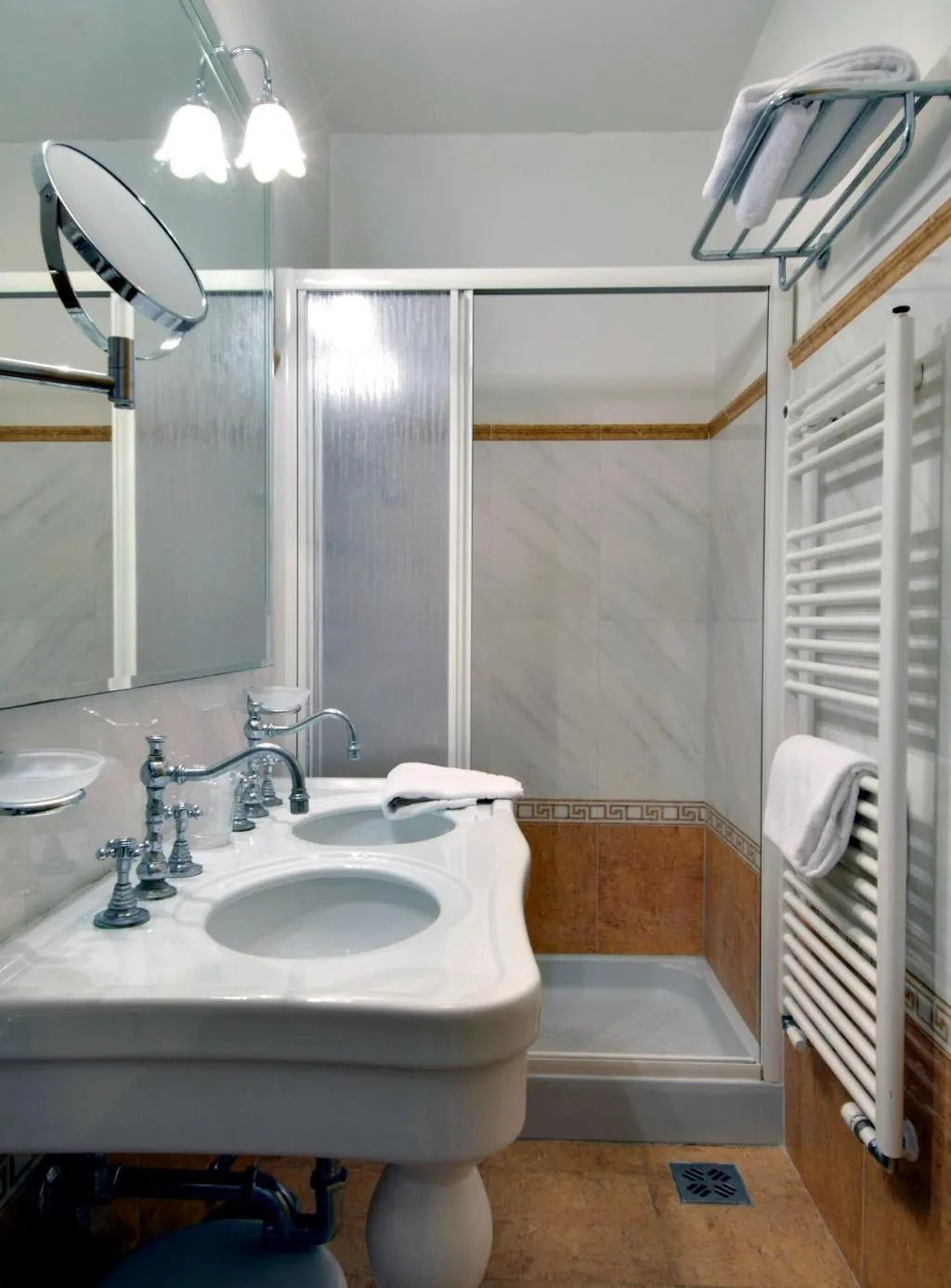 QUADRUPLE WITH DOUBLE BED Room, Ca Bauta, Venice