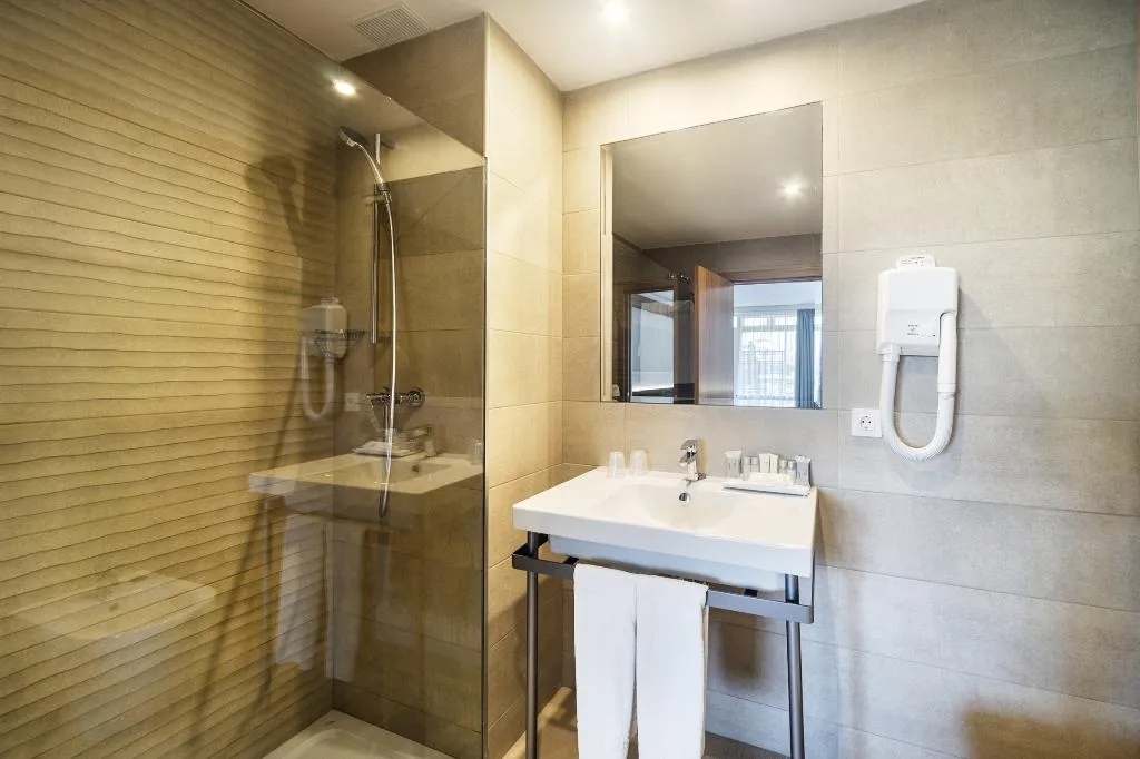 SINGLE PREMIUM Room, Óbal Hotel Marbella, Costa Del Sol