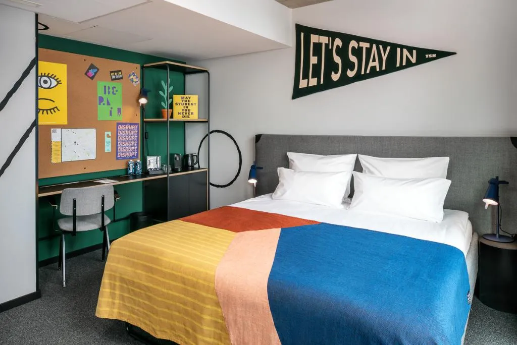 STUDIO STANDARD Room, The Social Hub Berlin, Berlin