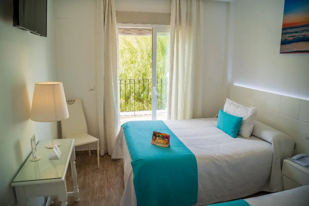 FAMILY ROOM STANDARD Room, Hotel Romerito, Costa Del Sol