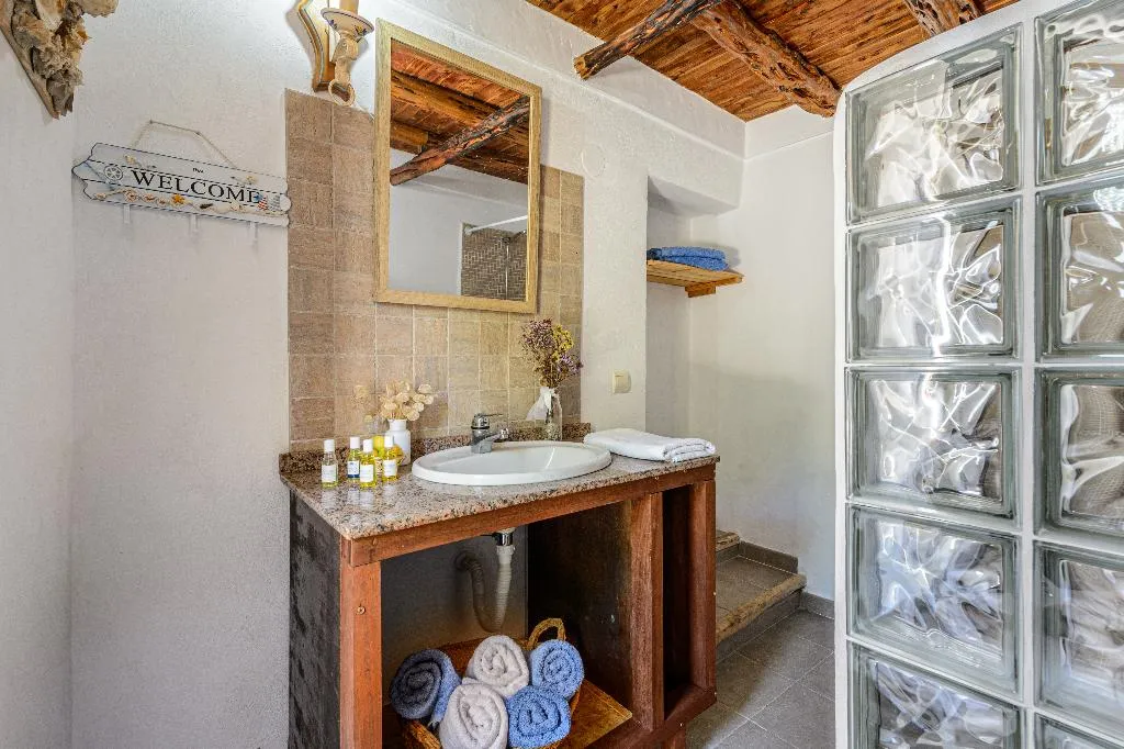 Double or Twin CAPACITY 2 Room, Agroturismo Can Prats, Ibiza