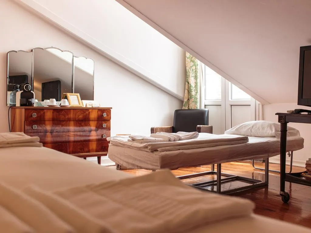 DOUBLE WITH TERRACE Room, Independente Príncipe Real, Lisbon