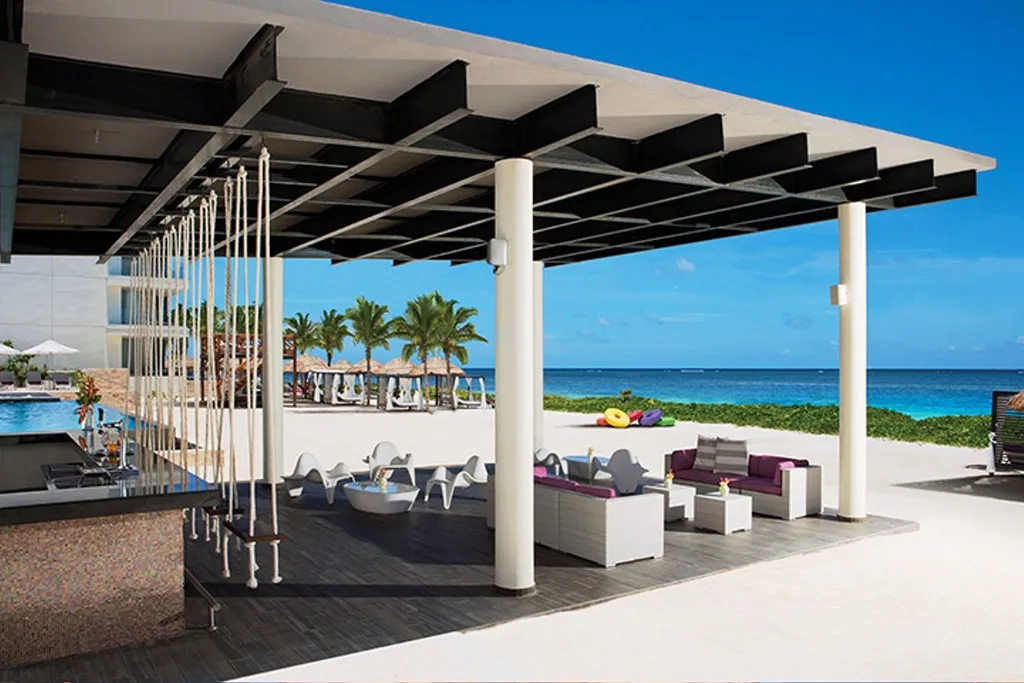 Bar, Breathless Riviera Cancun Resort and Spa, Cancun Area