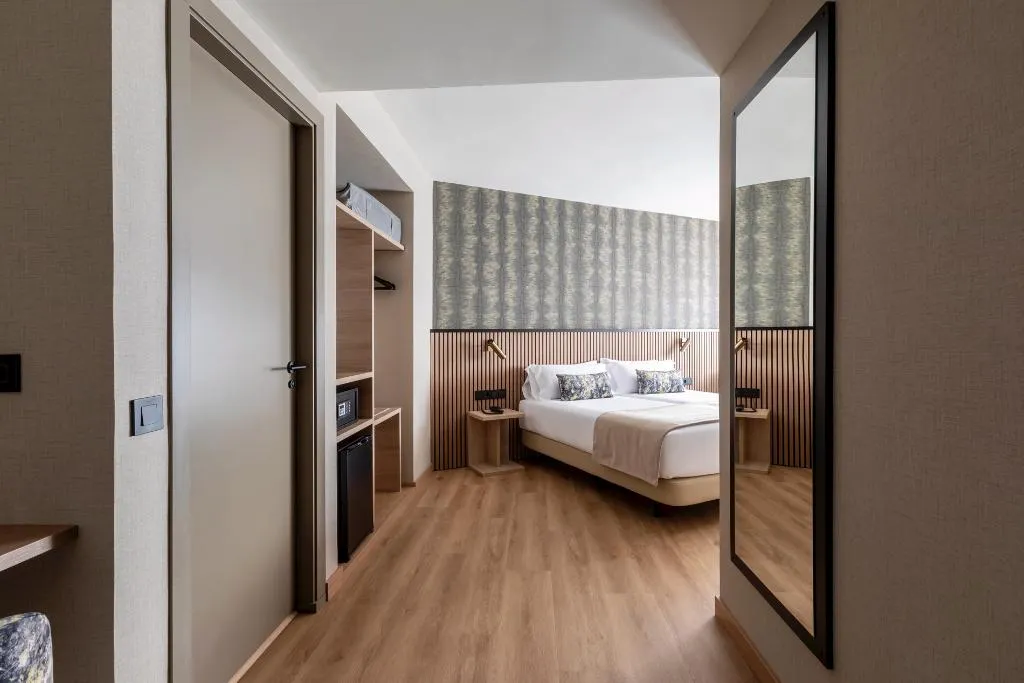 Double or Twin SUPERIOR Room, Acta Piramides, Madrid