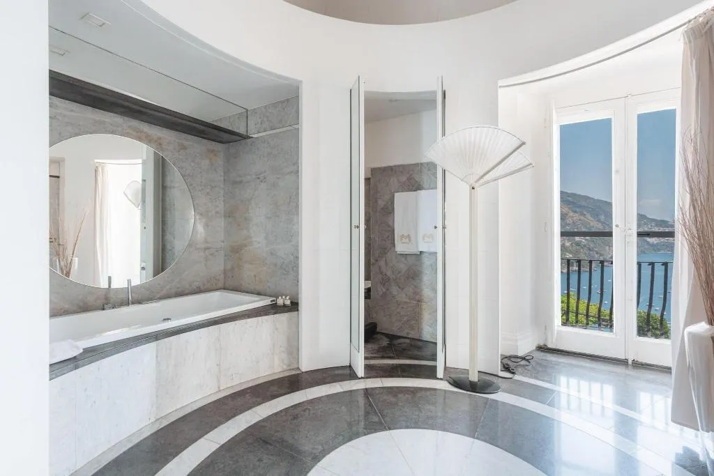 SUITE SEA VIEW KING BED Room, Villa Magia, Naples
