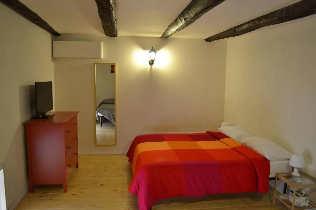 Room, B&B Monaciello, Naples