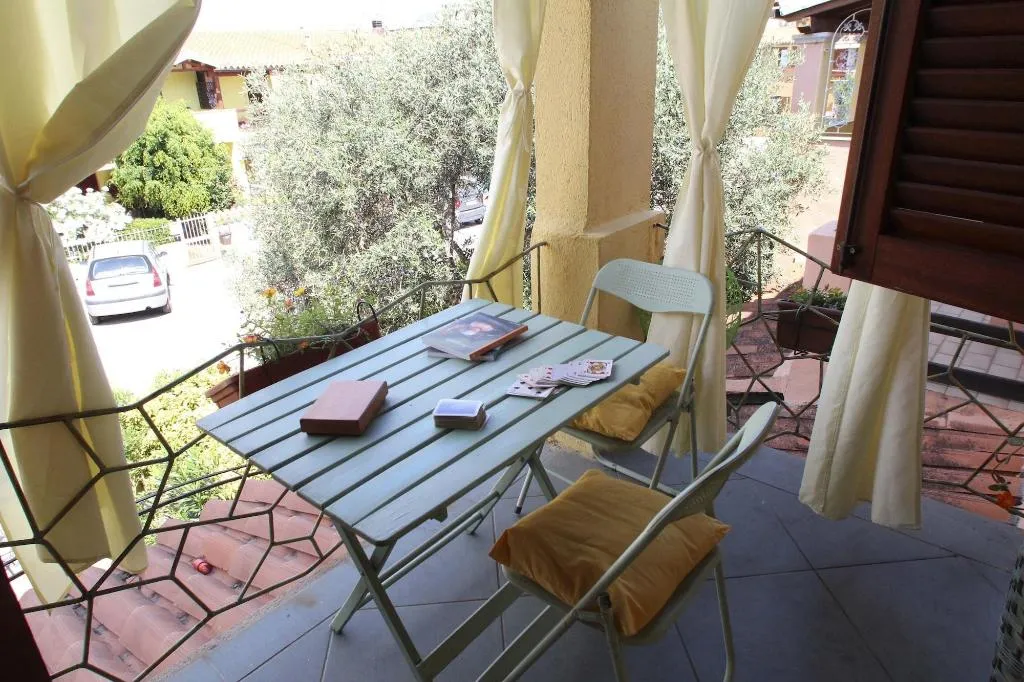 Terrace, Bed And Breakfast Nuvole, Olbia