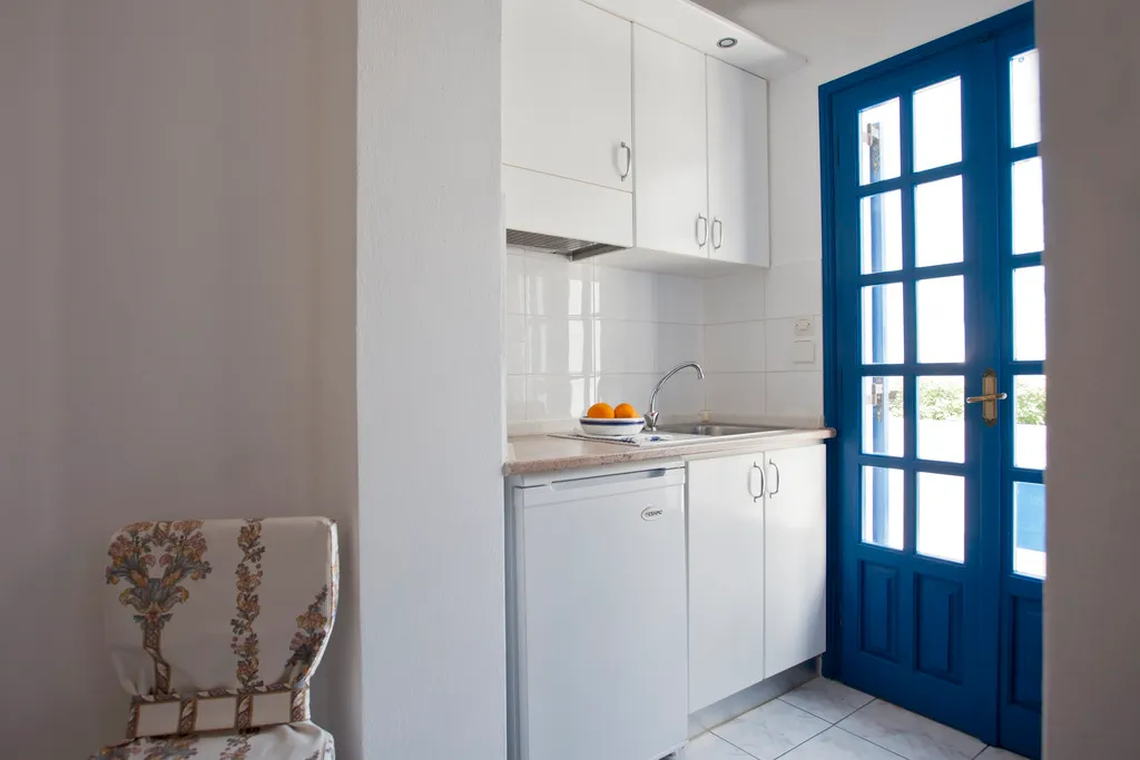 STUDIO CAPACITY 2 Room, Ancient Thera Studios, Santorini