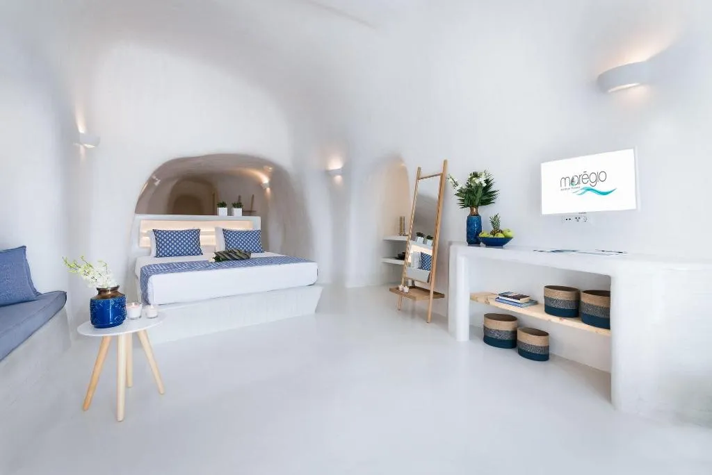 Room, Maregio Suites, Santorini