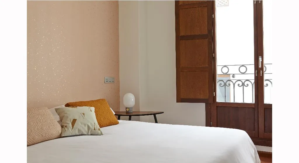 Room, 60 Balconies Recoletos Urban Stay, Madrid