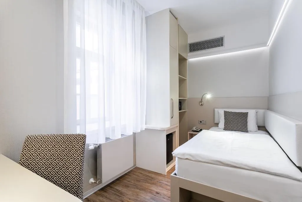 SINGLE STANDARD Room, Ametyst, Prague